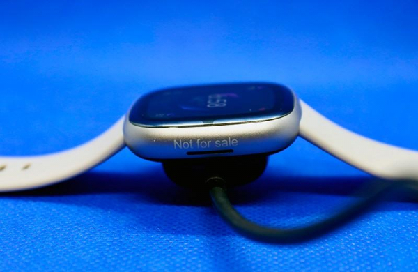 Обзор Fitbit Sense 2: удобные умные часы с ориентацией на функции мониторинга здоровья